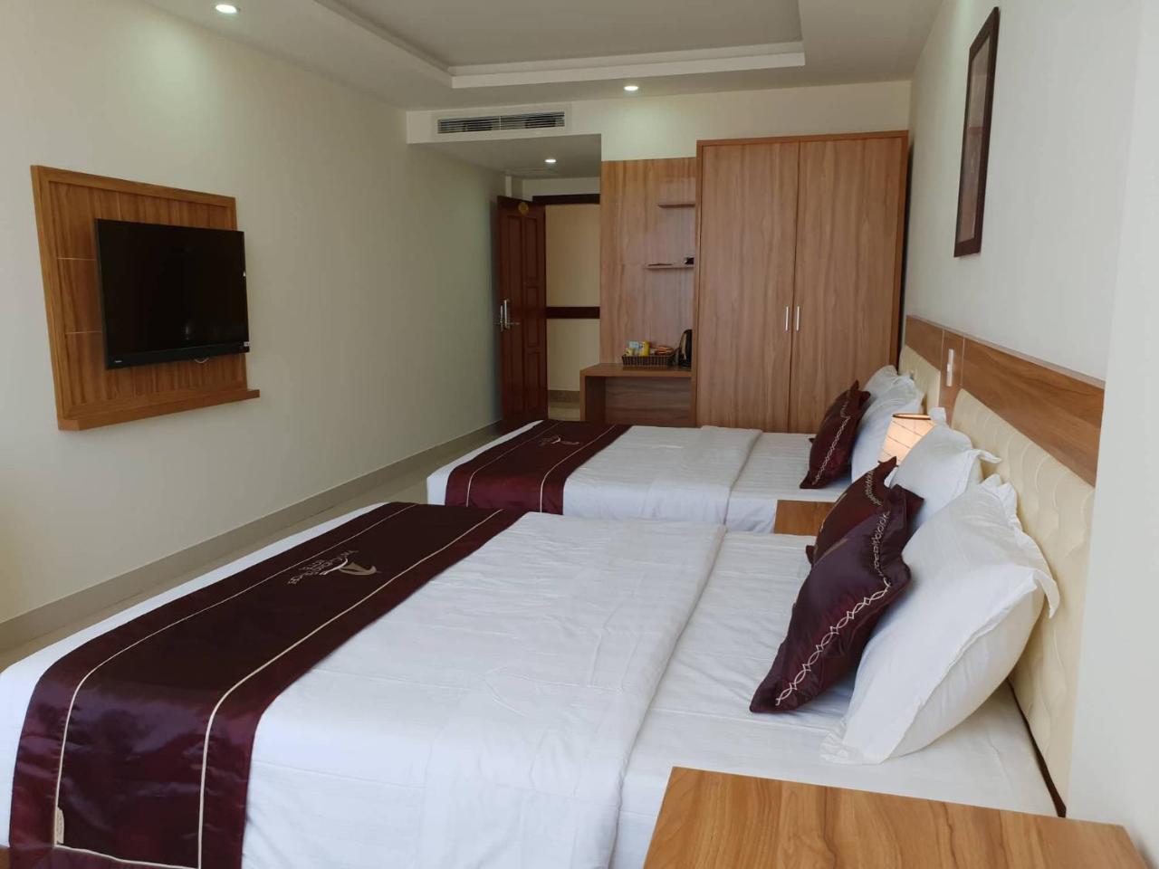 Phu Cuong Beach Hotel Dong Hoi Exteriör bild